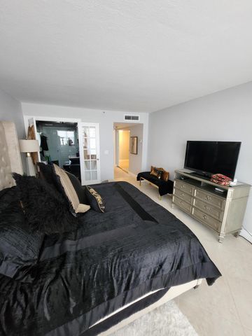 899 Jeffery St 701, Boca Raton, FL 33487