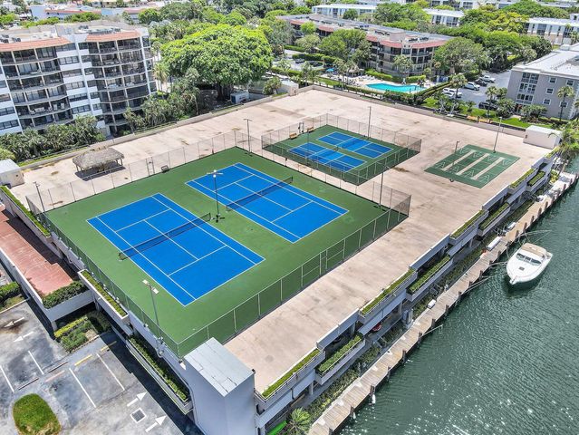 899 Jeffery St 701, Boca Raton, FL 33487