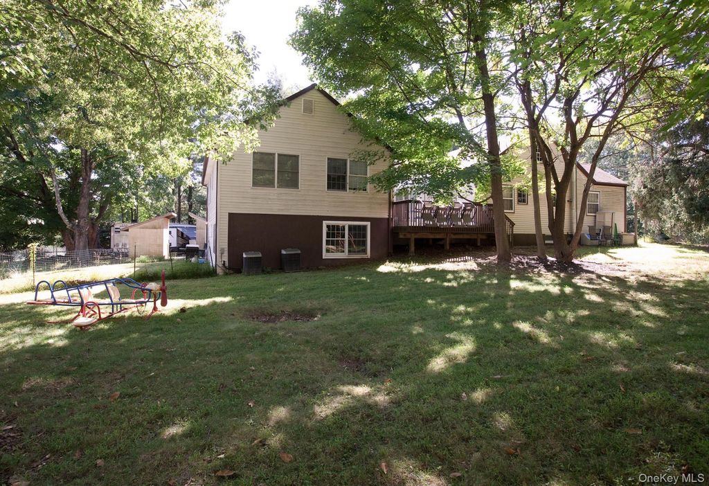 586 Union Road, Spring Valley, NY 10977 — photo 4