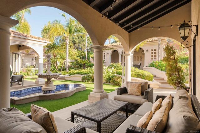 18136 Via Ascenso, Rancho Santa Fe, CA 92067