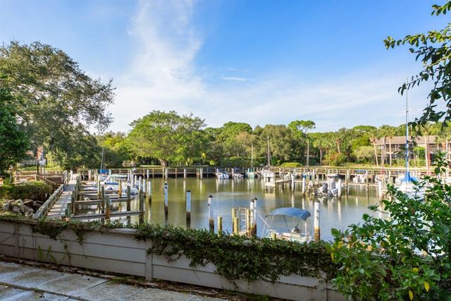 1519 PELICAN POINT DRIVE 292, Sarasota, FL 34231