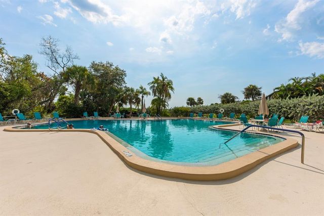 1519 PELICAN POINT DRIVE 292, Sarasota, FL 34231