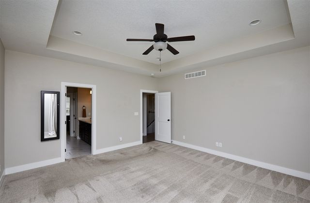 16884 Baxter Drive, Clive, IA 50325