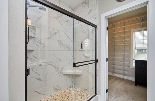 16884 Baxter Drive, Clive, IA 50325