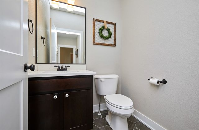 16884 Baxter Drive, Clive, IA 50325