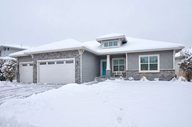 16884 Baxter Drive, Clive, IA 50325