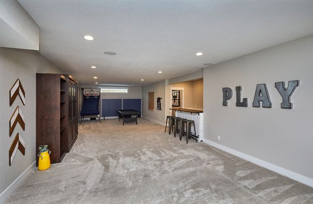 16884 Baxter Drive, Clive, IA 50325