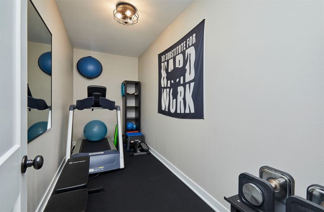 16884 Baxter Drive, Clive, IA 50325