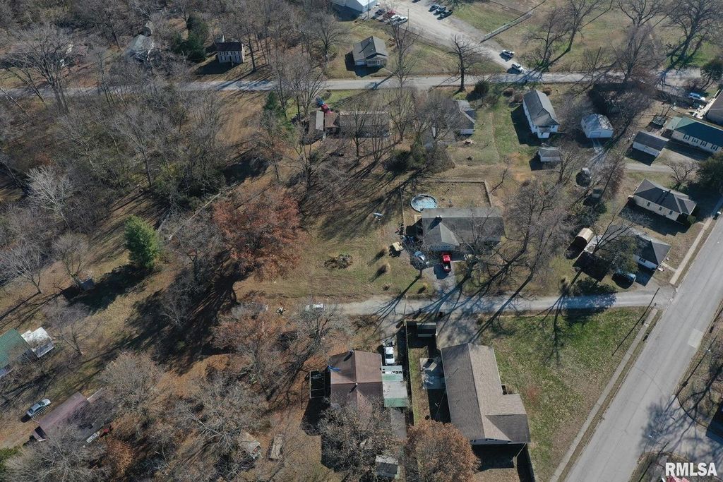 Image 5 of property listing at Lots OAK PARK Road, Salem, IL 62881