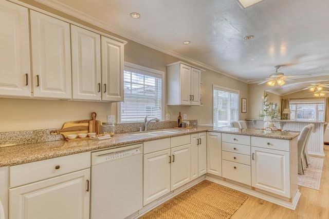 563 Pearl Street, Monterey, CA 93940