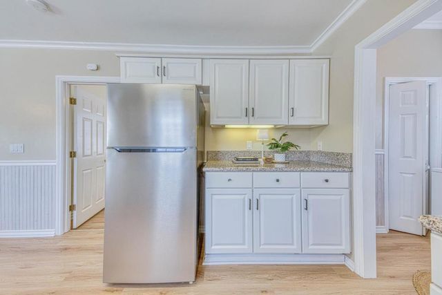 563 Pearl Street, Monterey, CA 93940
