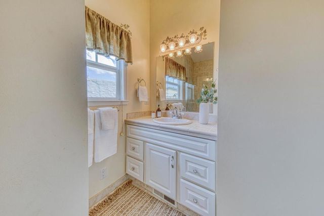 563 Pearl Street, Monterey, CA 93940
