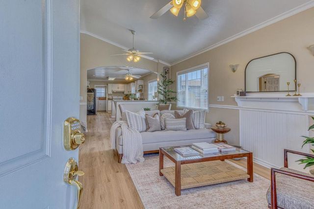 563 Pearl Street, Monterey, CA 93940