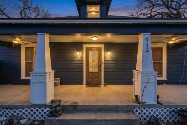 912 Hanover Street, Weatherford, TX 76086