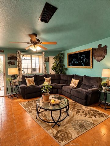 6317 Indio Avenue, Yucca Valley, CA 92284