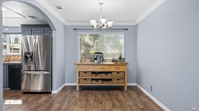 191 Bel Air Dr, Vacaville, CA 95687