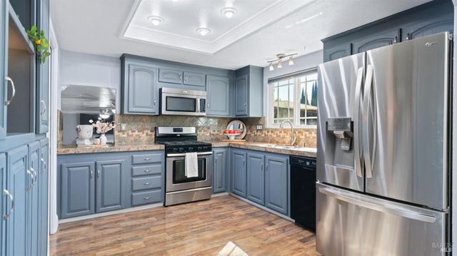 191 Bel Air Dr, Vacaville, CA 95687