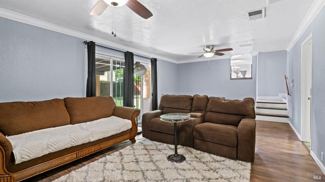 191 Bel Air Dr, Vacaville, CA 95687