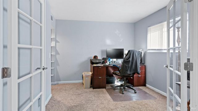 191 Bel Air Dr, Vacaville, CA 95687