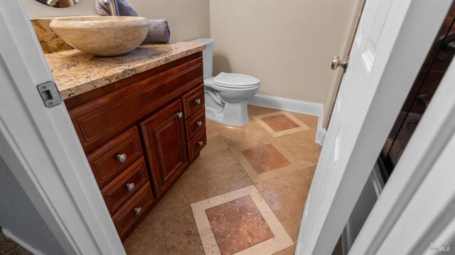 191 Bel Air Dr, Vacaville, CA 95687