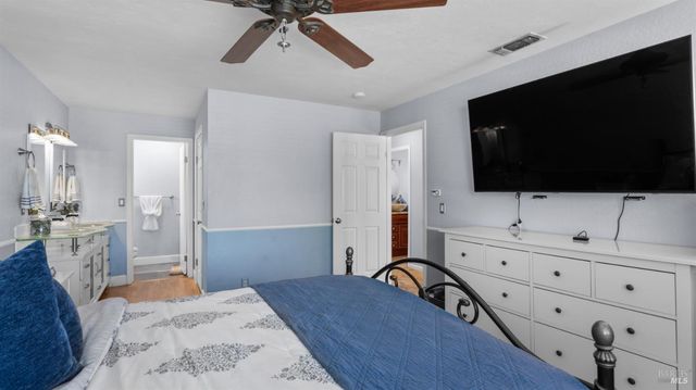 191 Bel Air Dr, Vacaville, CA 95687