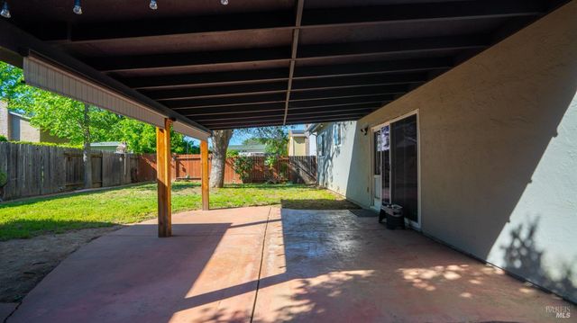 191 Bel Air Dr, Vacaville, CA 95687