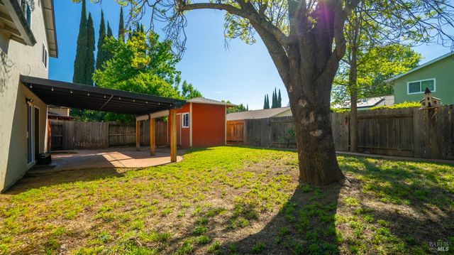 191 Bel Air Dr, Vacaville, CA 95687