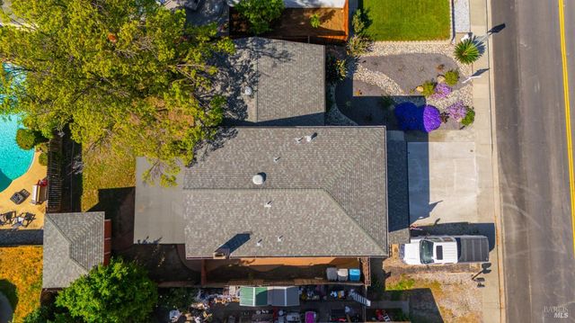 191 Bel Air Dr, Vacaville, CA 95687