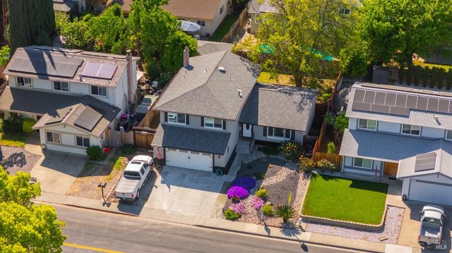 191 Bel Air Dr, Vacaville, CA 95687