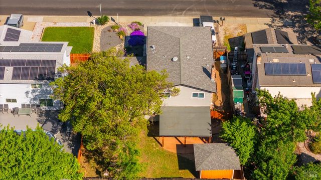 191 Bel Air Dr, Vacaville, CA 95687