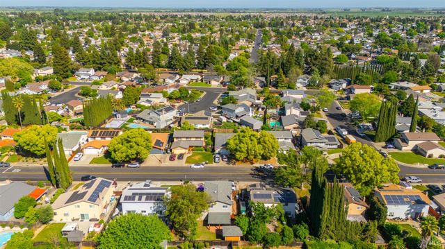 191 Bel Air Dr, Vacaville, CA 95687