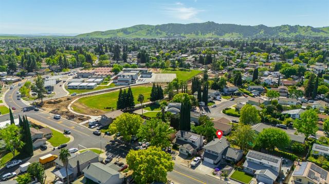 191 Bel Air Dr, Vacaville, CA 95687