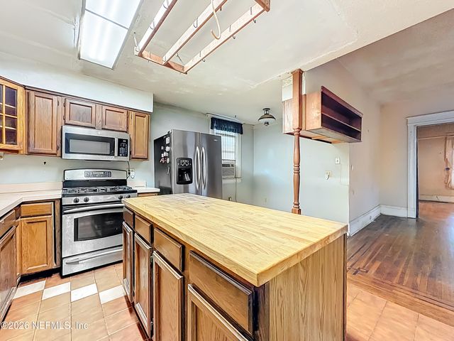 2224 DELLWOOD Avenue, Jacksonville, FL 32204