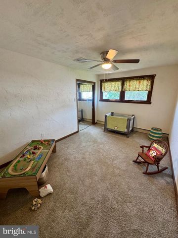454 DUNKSFERRY RD, Bensalem, PA 19020