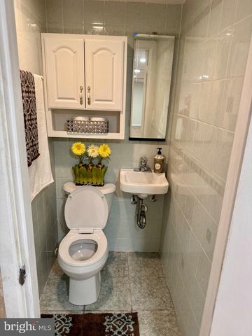 454 DUNKSFERRY RD, Bensalem, PA 19020