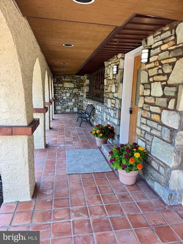 454 DUNKSFERRY RD, Bensalem, PA 19020