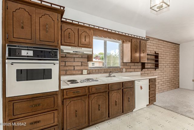 16381 S Observatory Place, Vail, AZ 85641