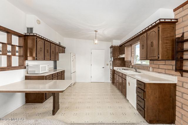 16381 S Observatory Place, Vail, AZ 85641