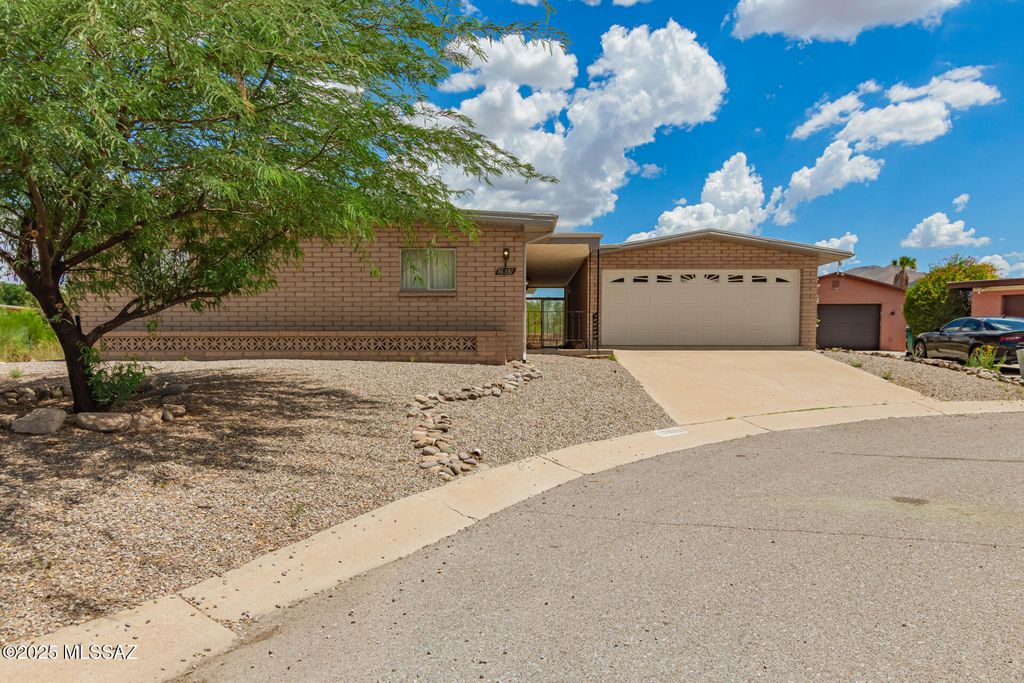 16381 S Observatory Place, Vail, AZ 85641