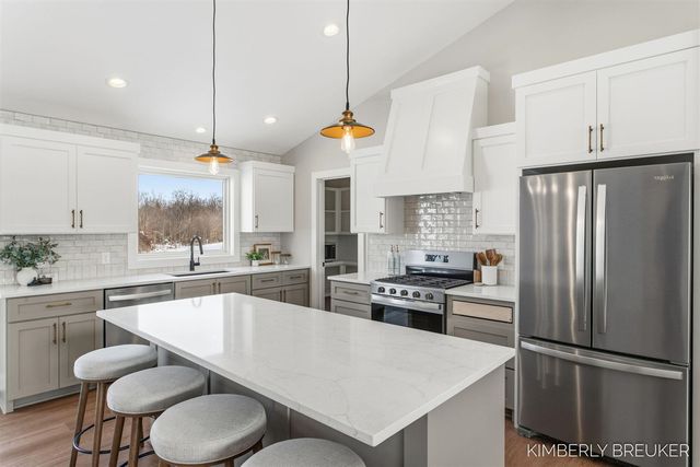 6185 Slumber Way, Allendale, MI 49401