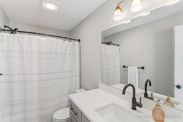 6185 Slumber Way, Allendale, MI 49401