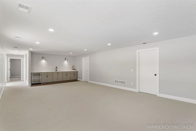 6185 Slumber Way, Allendale, MI 49401