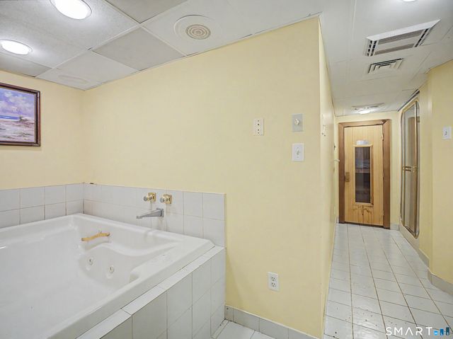 40 Ferncliff Drive, West Hartford, CT 06117