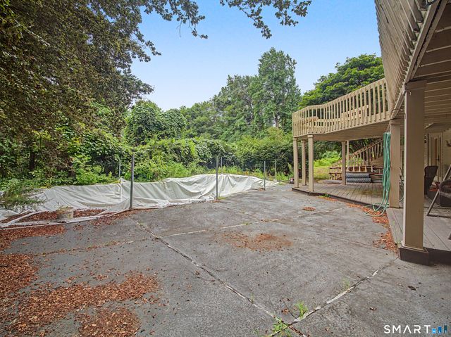 40 Ferncliff Drive, West Hartford, CT 06117