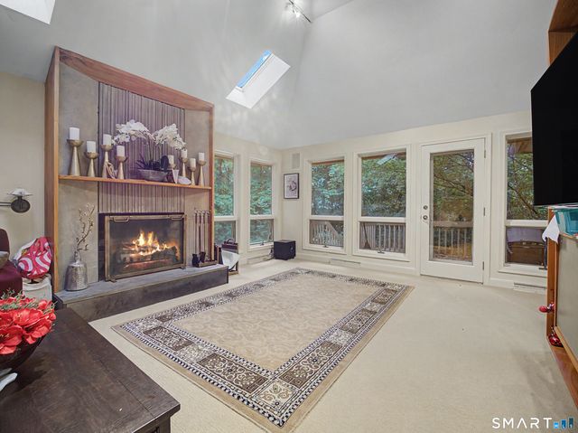 40 Ferncliff Drive, West Hartford, CT 06117