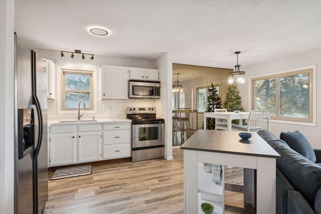 6982 Langford Court, Edina, MN 55436