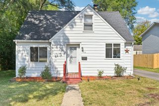 908 Flintwood Court, Round Lake Heights, IL 60073