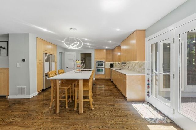1061 Winding Branch Circle, Dunwoody, GA 30338