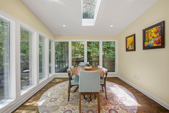 1061 Winding Branch Circle, Dunwoody, GA 30338