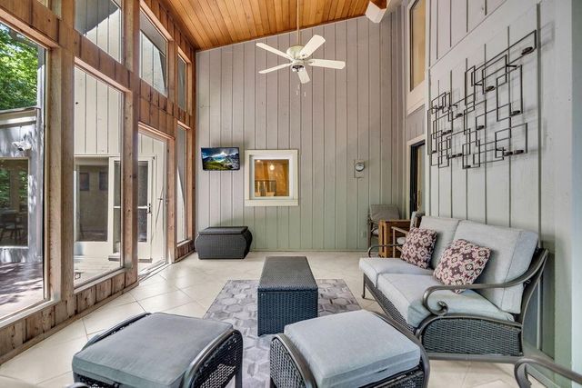 1061 Winding Branch Circle, Dunwoody, GA 30338